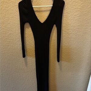 Fashion Nova Black Ribbed V-Neck Midi Dress